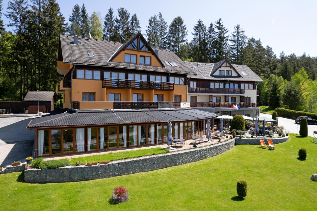 Hotel Slunecna Louka Lipno nad Vltavou Exterior photo